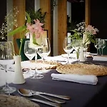 Отель Platinum Boutique 4*