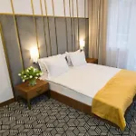 Platinum Boutique Отель 4*