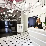 Platinum Boutique 4* Posen