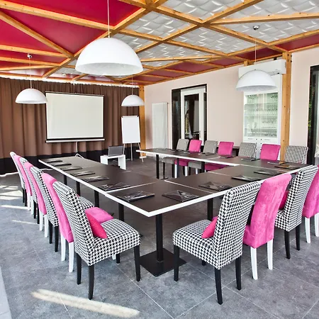 Отель Platinum Boutique