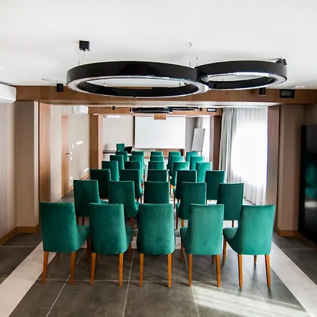 Platinum Boutique 波兹南