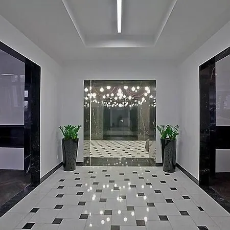 Platinum Boutique Готель 4*