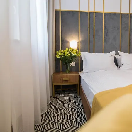 Platinum Boutique 4*