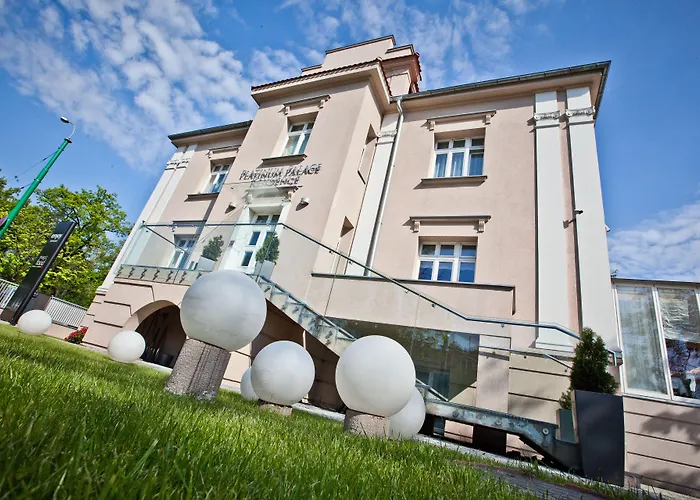 Отель Platinum Boutique 4*